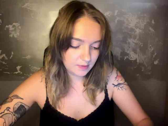 RoxyHorny webcam