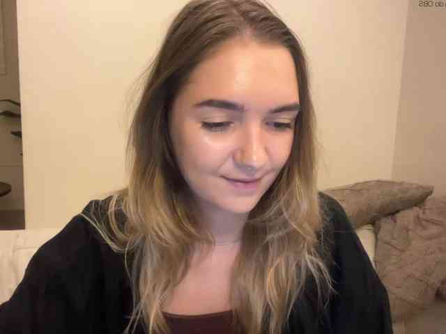 RoxyHorny webcam