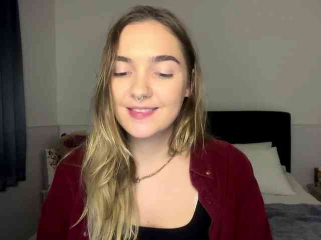 RoxyHorny webcam