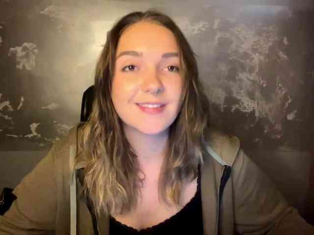 RoxyHorny webcam