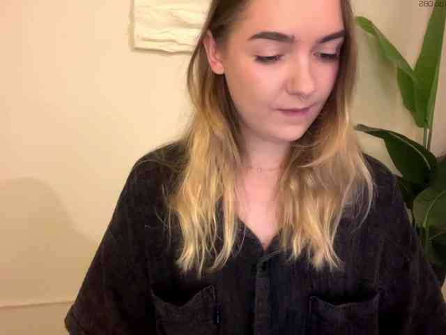 RoxyHorny webcam