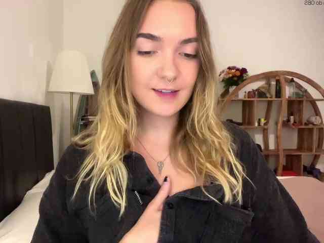 RoxyHorny webcam