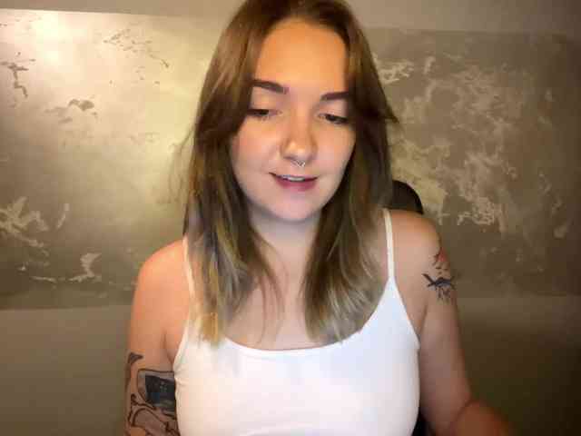 RoxyHorny webcam