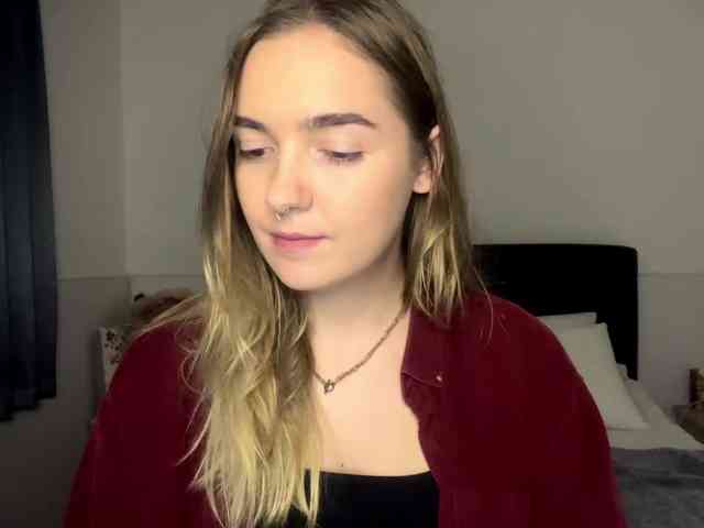 RoxyHorny webcam