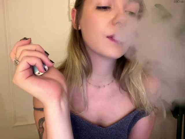RoxyHorny webcam