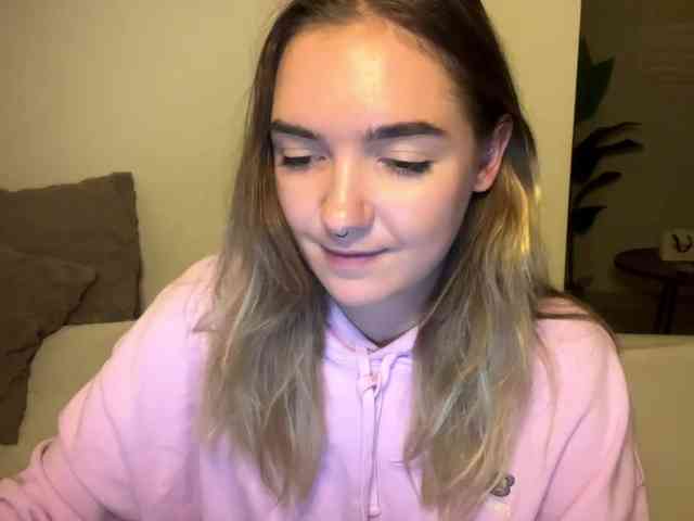 RoxyHorny webcam