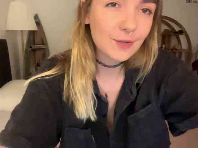 RoxyHorny webcam