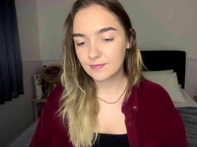 RoxyHorny webcam