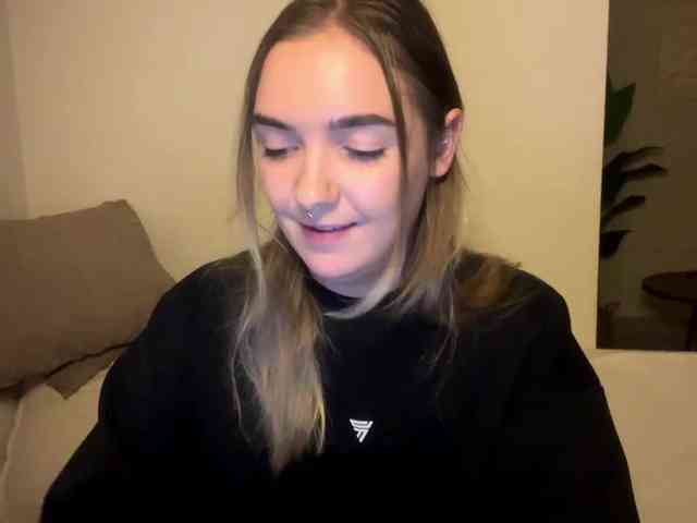 RoxyHorny webcam