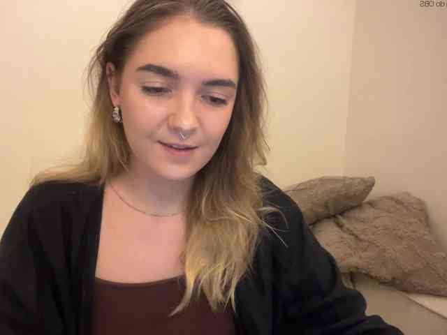 RoxyHorny webcam