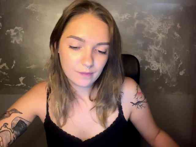 RoxyHorny webcam
