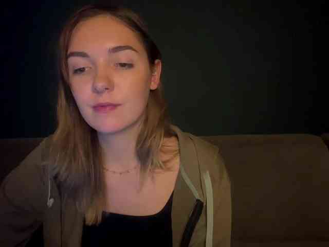 RoxyHorny webcam
