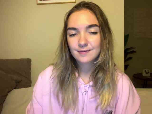 RoxyHorny webcam