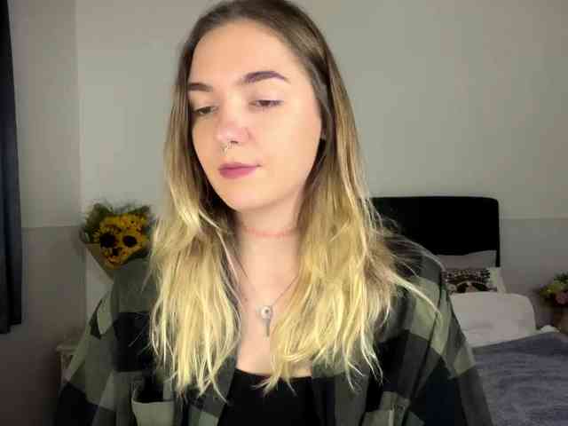 RoxyHorny webcam