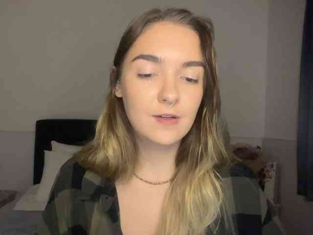 RoxyHorny webcam