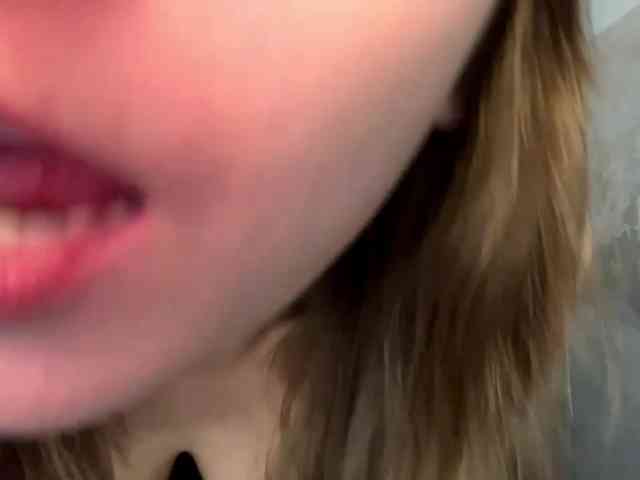 RoxyHorny webcam