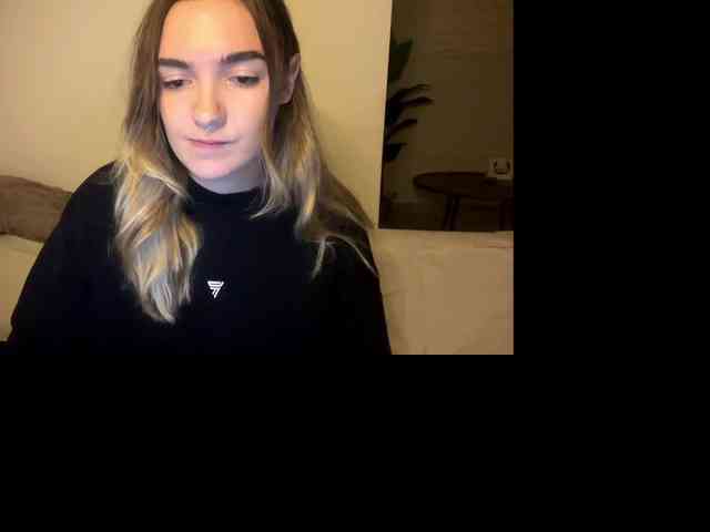 RoxyHorny webcam