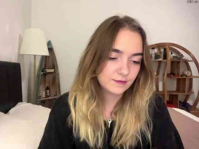 RoxyHorny webcam