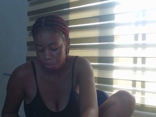 Juicynpink's Live Webcam