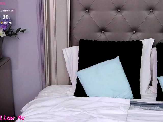 LauraSnow live cam on BongaCams