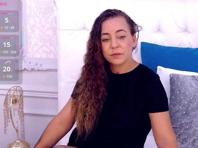 LauraSnow live cam on BongaCams