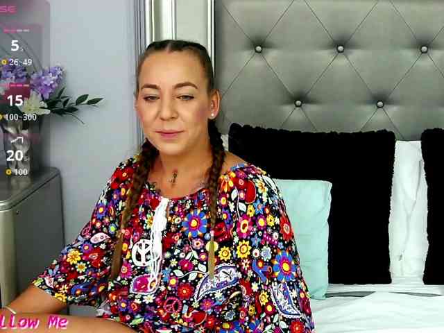 LauraSnow webcam
