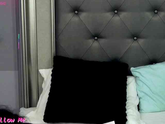 LauraSnow webcam