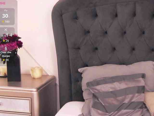 LauraSnow webcam