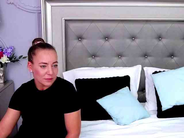 LauraSnow webcam