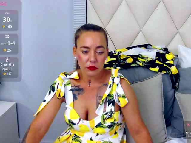 LauraSnow webcam