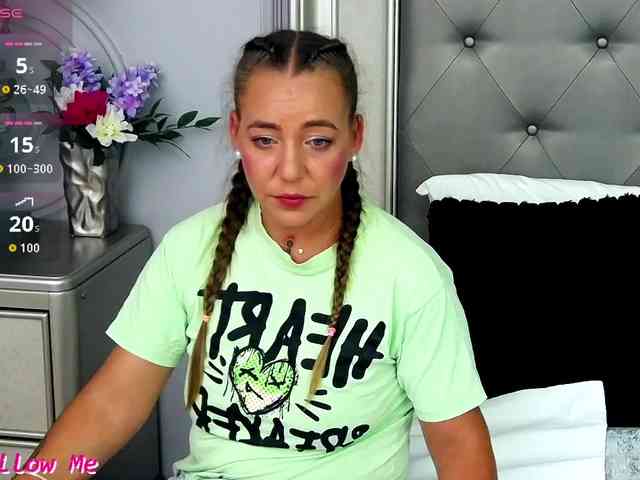 LauraSnow webcam