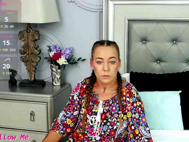 LauraSnow webcam