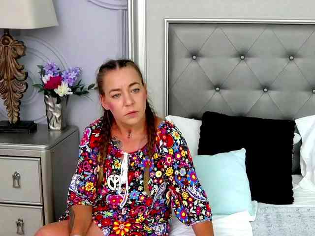 LauraSnow webcam