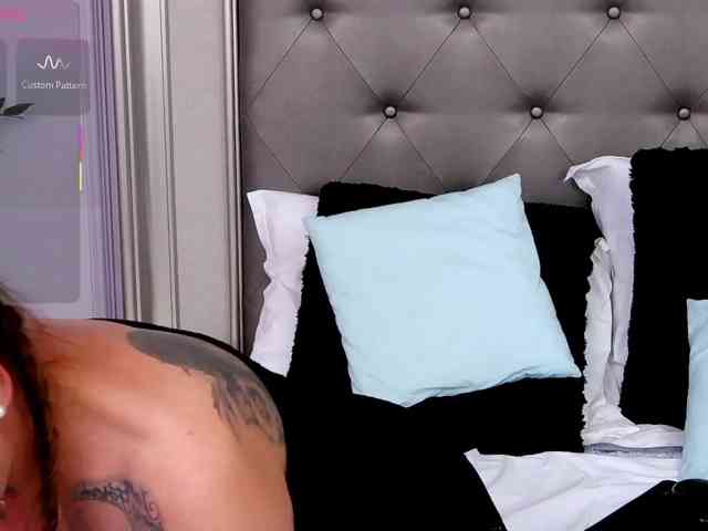 LauraSnow webcam