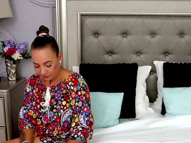 LauraSnow webcam