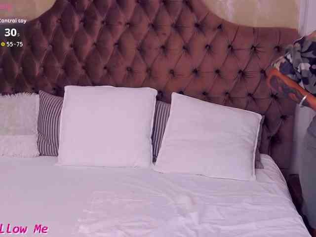 LauraSnow webcam