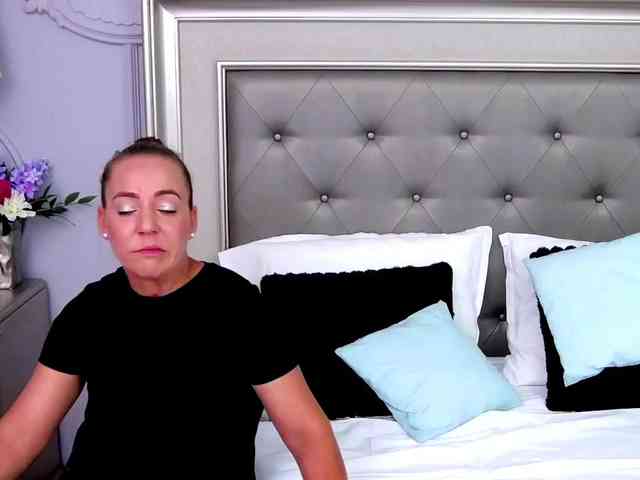 LauraSnow webcam