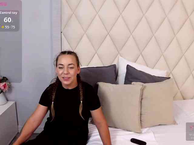 LauraSnow webcam