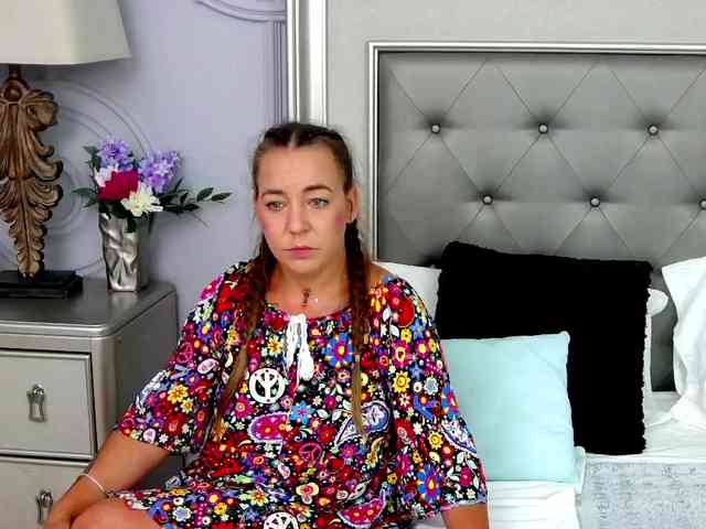 LauraSnow webcam
