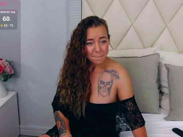 LauraSnow webcam