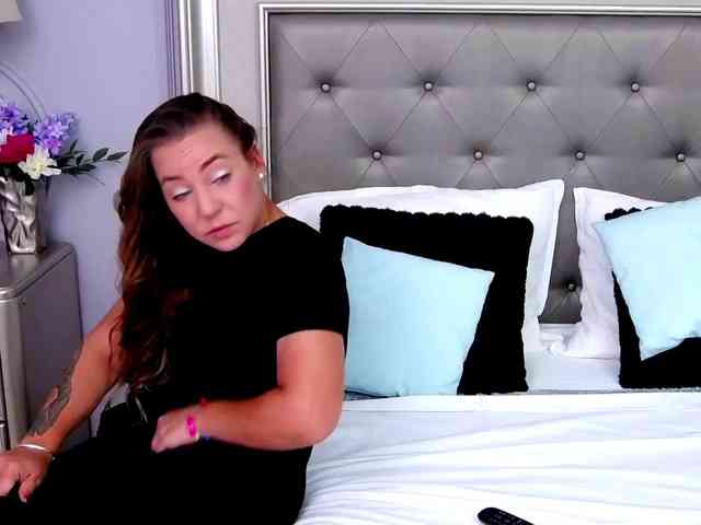 LauraSnow webcam