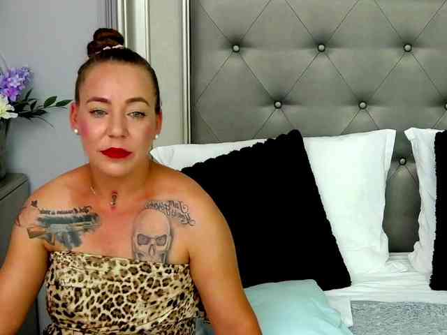 LauraSnow webcam