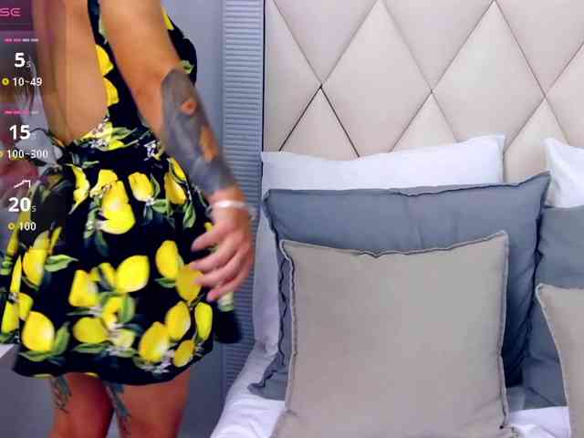 LauraSnow webcam