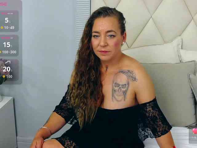 LauraSnow webcam