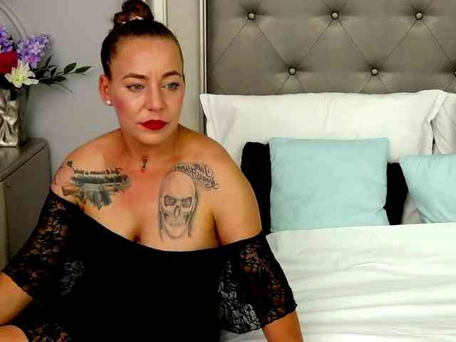 LauraSnow webcam