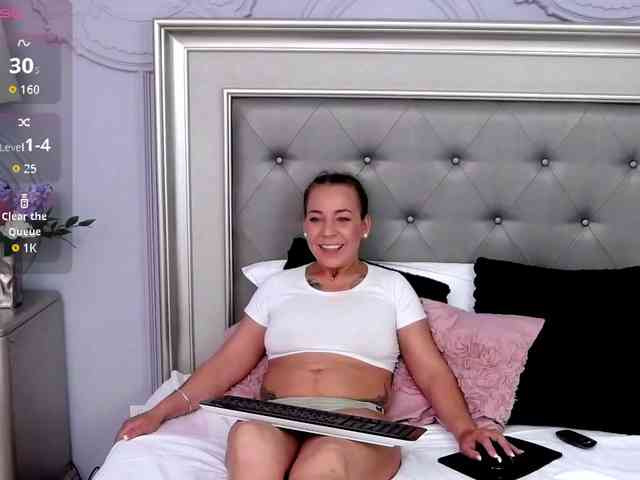 LauraSnow webcam