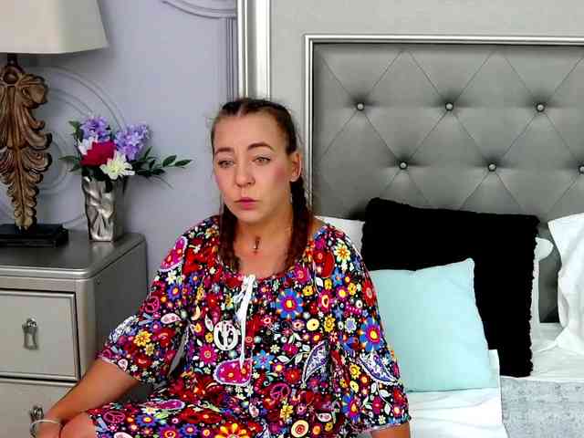 LauraSnow webcam