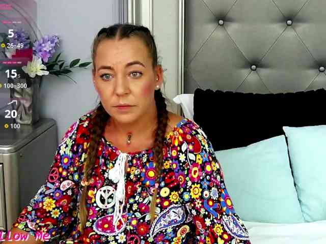 LauraSnow webcam