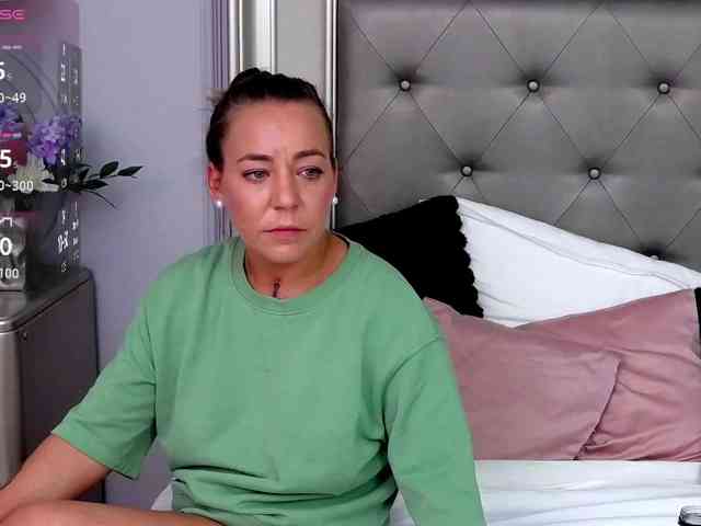 LauraSnow webcam