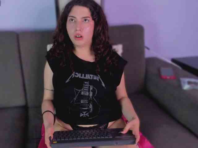 CassieRosse webcam